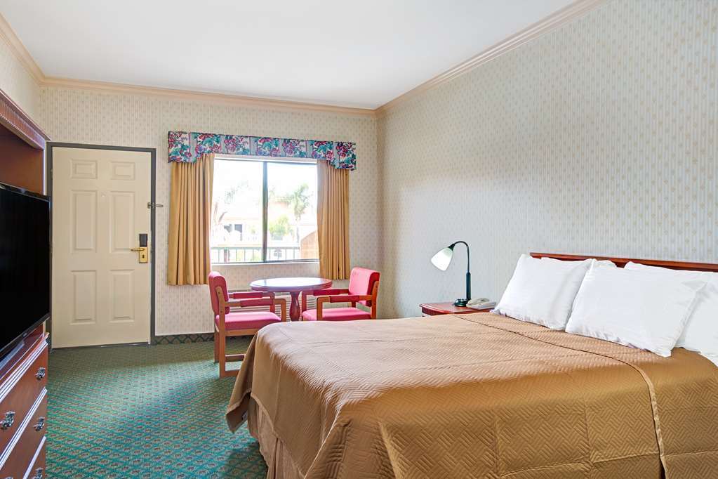 ทราเวลลอดจ์ ลินวูด Hotel ลินวู้ด ห้อง รูปภาพ